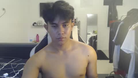 loverboyph04 online show from 11.19.25