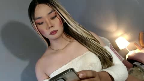 Snapshot of lovers_moon22 chatting on 01.14.25 lovers moon22 online show from 01.14.25