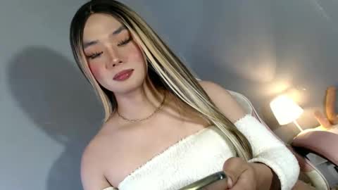 Snapshot of lovers_moon22 chatting on 01.19.25 lovers moon22 online show from 01.19.25