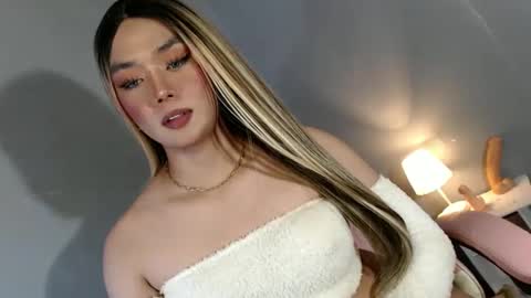 Snapshot of lovers_moon22 chatting on 01.20.25 lovers moon22 online show from 01.20.25