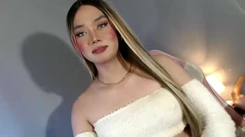 Snapshot of lovers_moon22 chatting on 01.31.25 lovers moon22 online show from 01.31.25