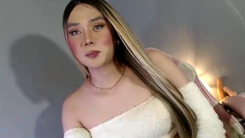 Snapshot of lovers_moon22 chatting on 02.10.25 lovers moon22 online show from 02.10.25