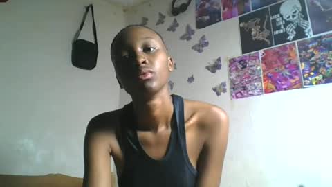 Snapshot of lovers_oncam chatting on 06.28.26 RedJoy online show from 06.28.26