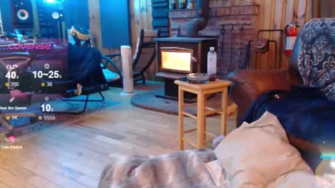 Snapshot of loversinadangeroustime2024 chatting on 01.16.25 Drake  Sara online show from 01.16.25