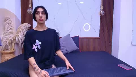 sofia and bryan online show from 06.08.26