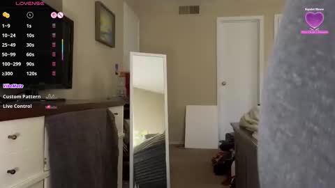 Snapshot of lovesarachristine chatting on 02.07.26 LoveSaraChristine online show from 02.07.26