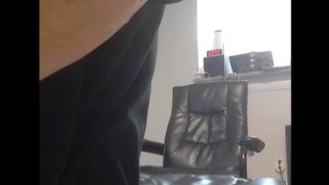 Snapshot of loveshaft69 chatting on 12.23.24 LoveShaft69 online show from 12.23.24