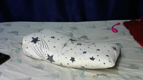 loveslut_ online show from 11.11.25