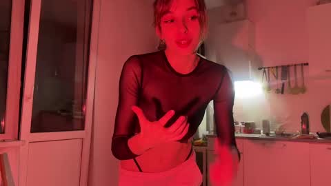 lovesstation online show from 01.23.25