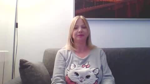 Snapshot of lovestar544963 chatting on 12.10.24 Marlyn online show from 12.10.24