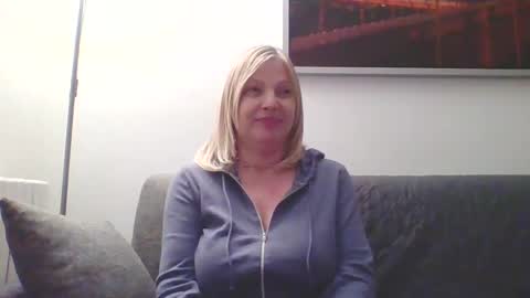 Snapshot of lovestar544963 chatting on 01.08.25 Marlyn online show from 01.08.25