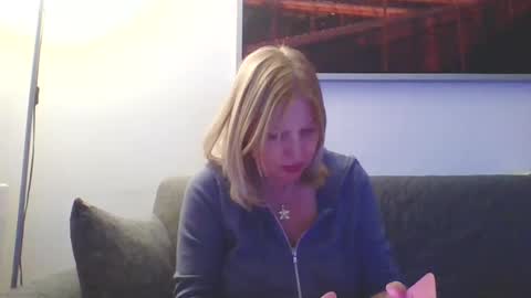 Snapshot of lovestar544963 chatting on 01.21.25 Marlyn online show from 01.21.25