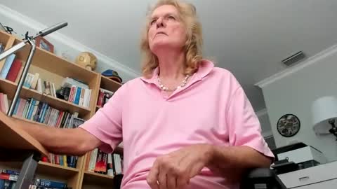 Snapshot of lovestylistwomen chatting on 12.09.24 Michael online show from 12.09.24