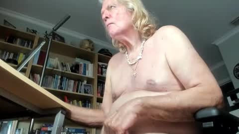 Snapshot of lovestylistwomen chatting on 01.18.26 Michael online show from 01.18.26