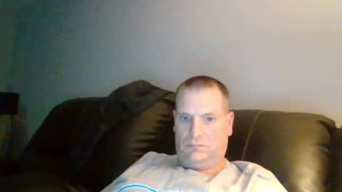 Snapshot of lovetocum37 chatting on 01.23.25 lovetocum37 online show from 01.23.25