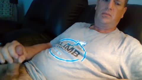 Snapshot of lovetocum37 chatting on 09.16.25 lovetocum37 online show from 09.16.25