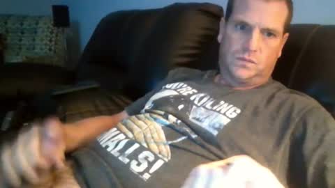 Snapshot of lovetocum37 chatting on 11.03.25 lovetocum37 online show from 11.03.25