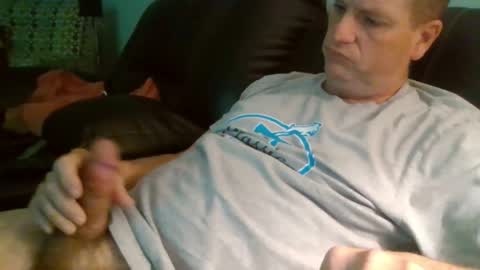 Snapshot of lovetocum37 chatting on 11.20.25 lovetocum37 online show from 11.20.25