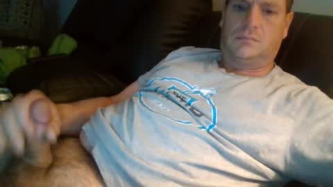 Snapshot of lovetocum37 chatting on 12.01.25 lovetocum37 online show from 12.01.25