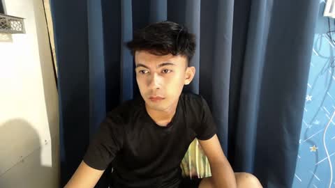 Snapshot of lovetosuckxox chatting on 02.25.25 lovetosuckxox online show from 02.25.25