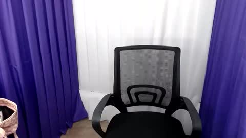 loving_apple19 online show from 02.03.26