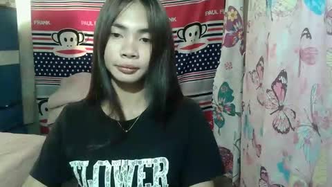 Snapshot of loving_rhean chatting on 05.15.26 loving_rhean online show from 05.15.26