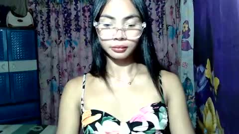 Snapshot of loving_rhean chatting on 07.15.26 loving_rhean online show from 07.15.26