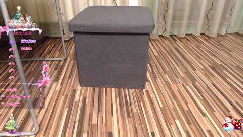 Snapshot of lovingfeetheels chatting on 12.17.24 Antonia online show from 12.17.24