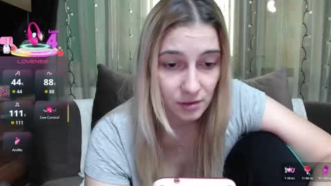 Snapshot of lovingfeetheels chatting on 10.23.25 Antonia online show from 10.23.25