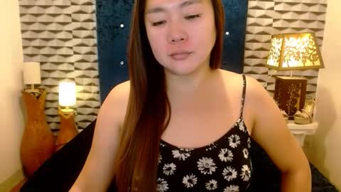 Snapshot of lovingmulberry chatting on 10.03.25 lovingmulberry online show from 10.03.25