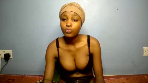 lovly_lastborn online show from 03.02.26