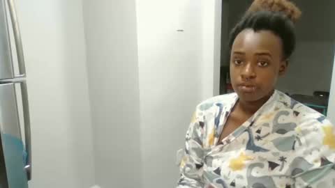 Snapshot of loyalbambi chatting on 09.10.25 loyalbambi online show from 09.10.25