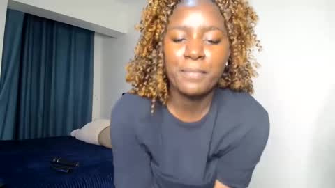 loyalcutie online show from 06.04.26