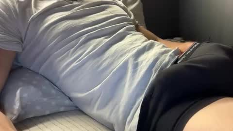 Snapshot of lu1721 chatting on 11.11.25 l26 online show from 11.11.25