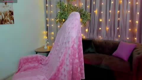 Snapshot of lu_muon chatting on 01.31.25 lu_muon online show from 01.31.25