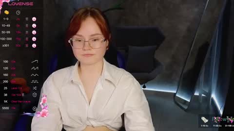 Snapshot of lu_muon chatting on 02.05.25 lu_muon online show from 02.05.25