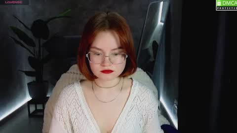 Snapshot of lu_muon chatting on 02.13.25 lu_muon online show from 02.13.25