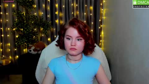 Snapshot of lu_muon chatting on 02.15.25 lu_muon online show from 02.15.25