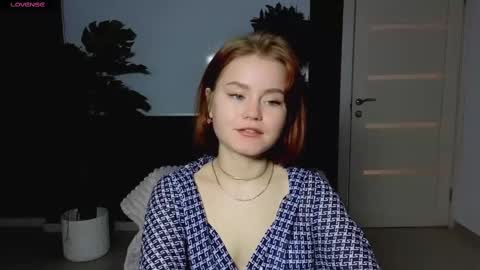 Snapshot of lu_muon chatting on 02.25.25 lu_muon online show from 02.25.25