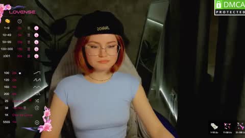 Snapshot of lu_muon chatting on 03.10.25 lu_muon online show from 03.10.25