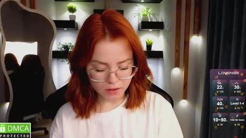 Snapshot of lu_muon chatting on 10.03.25 lu_muon online show from 10.03.25