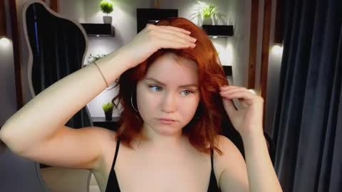 Snapshot of lu_muon chatting on 10.07.25 lu_muon online show from 10.07.25