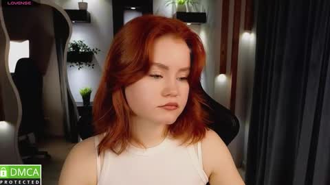 Snapshot of lu_muon chatting on 10.09.25 lu_muon online show from 10.09.25