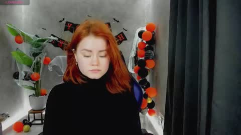 Snapshot of lu_muon chatting on 10.31.25 lu_muon online show from 10.31.25