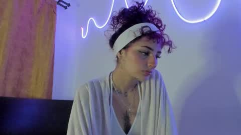 Snapshot of luaar_moon chatting on 01.13.26 Jenn online show from 01.13.26