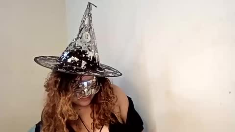 luana363 online show from 11.22.25