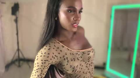 Snapshot of luanarisque chatting on 03.10.26 IG luana orq online show from 03.10.26