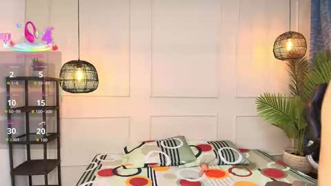 lUAN online show from 10.24.25