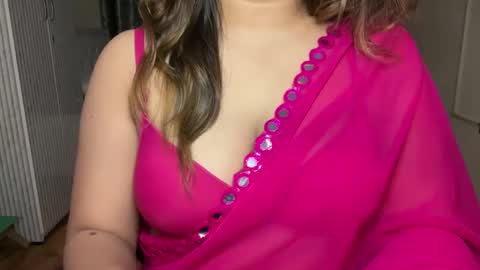 Snapshot of lubna_07 chatting on 12.23.24 slow poison online show from 12.23.24