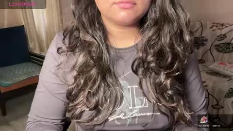 Snapshot of lubna_07 chatting on 12.14.25 slow poison online show from 12.14.25